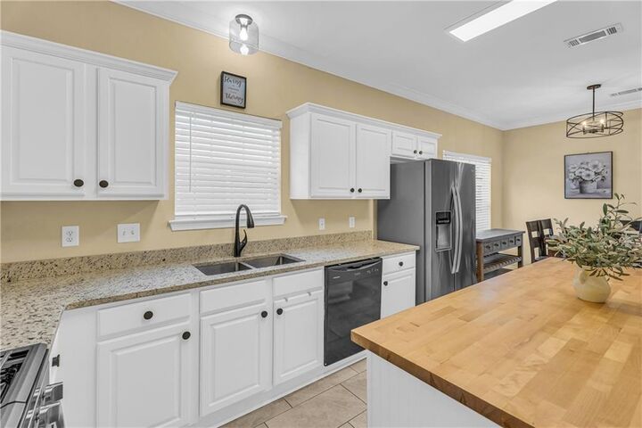 Property Photo:  29882 St Helen Street  AL 36526 