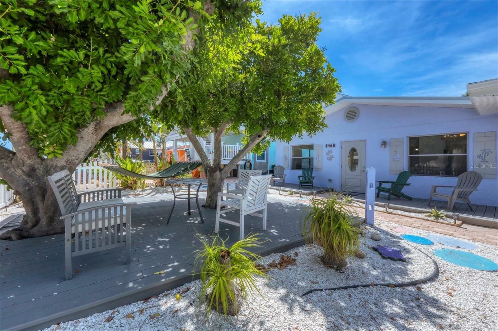 Property Photo: 70 Wilhelm Drive FL 34223
