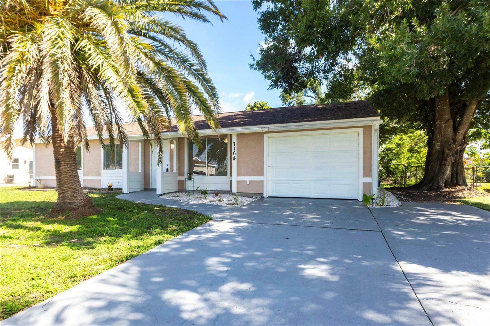 Property Photo:  7164 Gama Court  FL 34287 