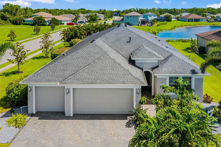 650 Rosemary Circle  Bradenton FL 34212 photo