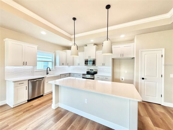 Property Photo: 1021 SW 67th Way FL 32607
