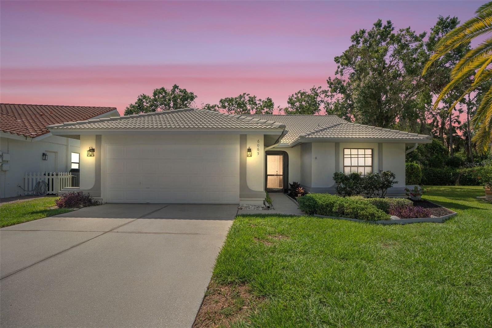 Property Photo:  6065 Marella Court  FL 34243 