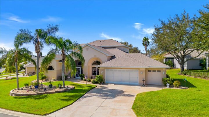 5740 Bounty Circle  Tavares FL 32778 photo