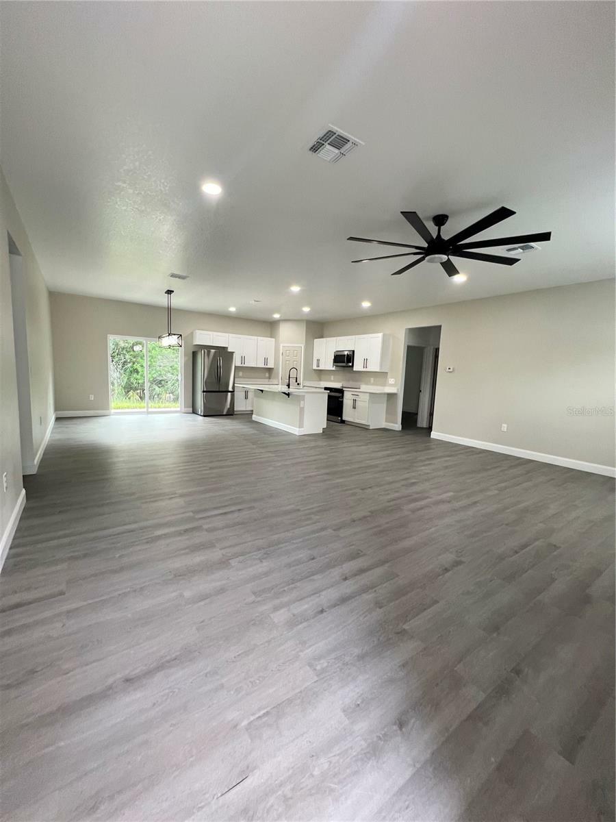 Property Photo: 801 Robson Street W FL 33805