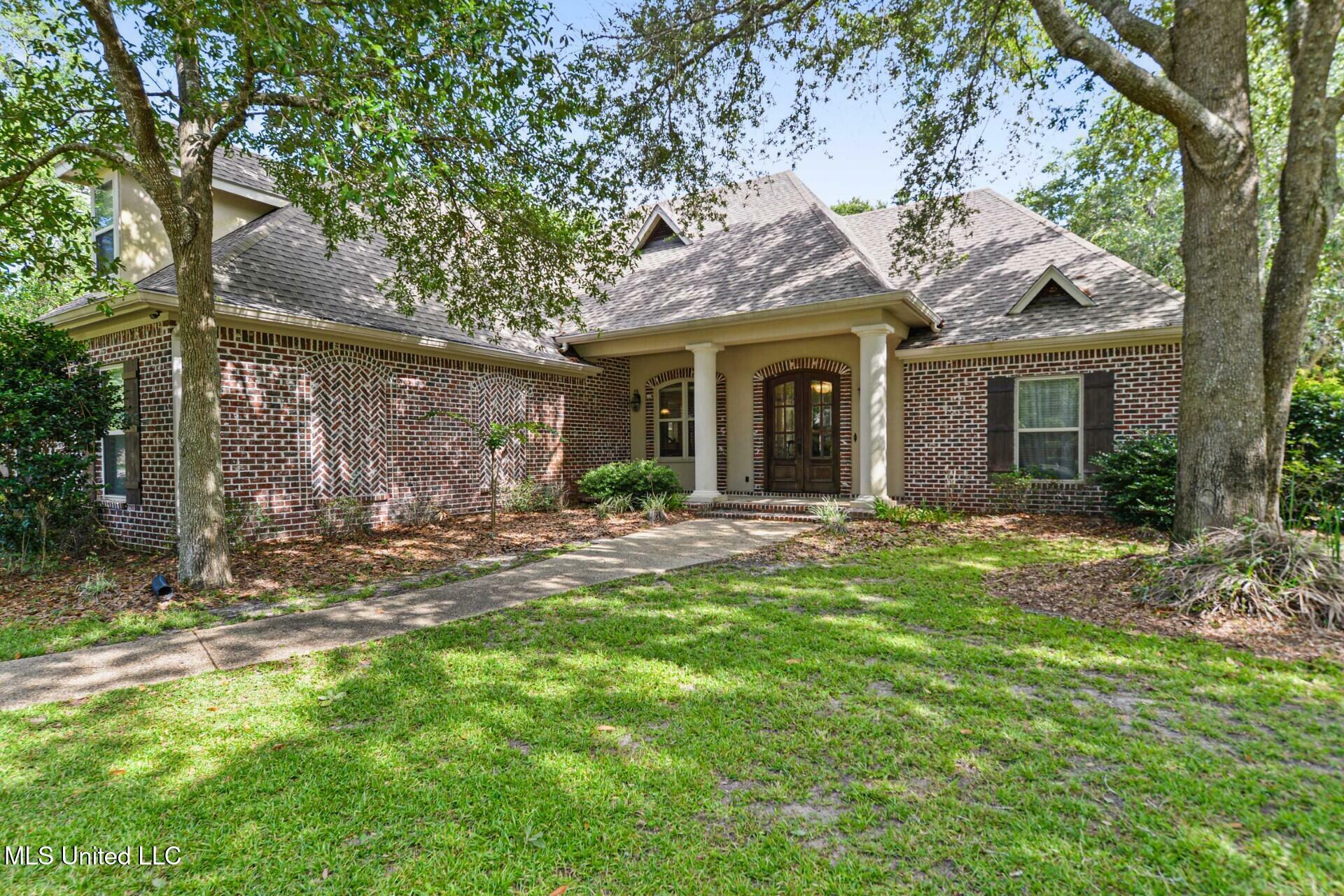 Property Photo: 3216 Oakleigh Circle MS 39564