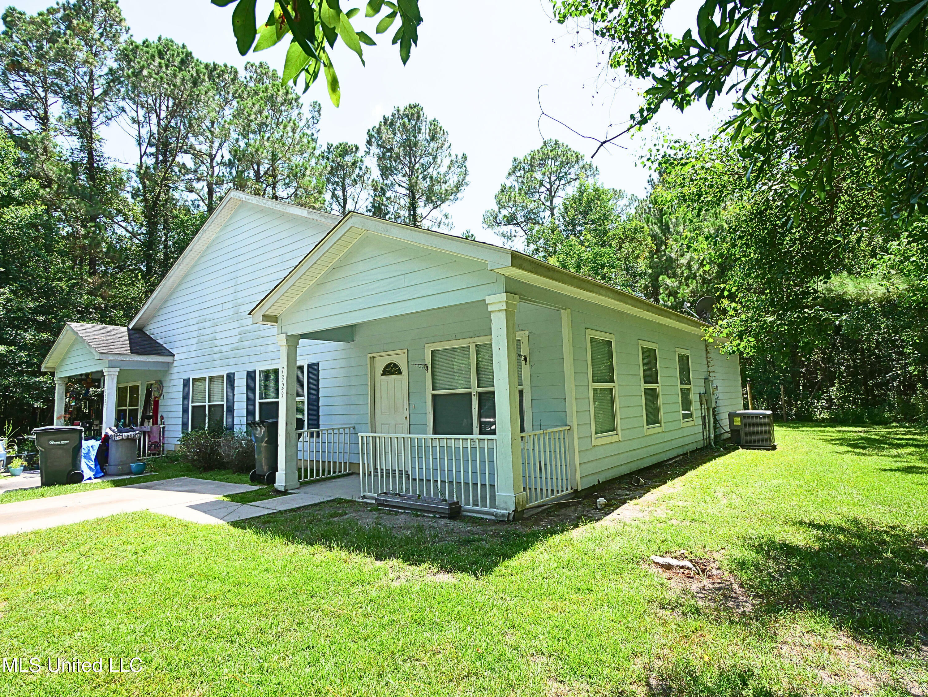 Property Photo: 7327 Bayside Drive MS 39520