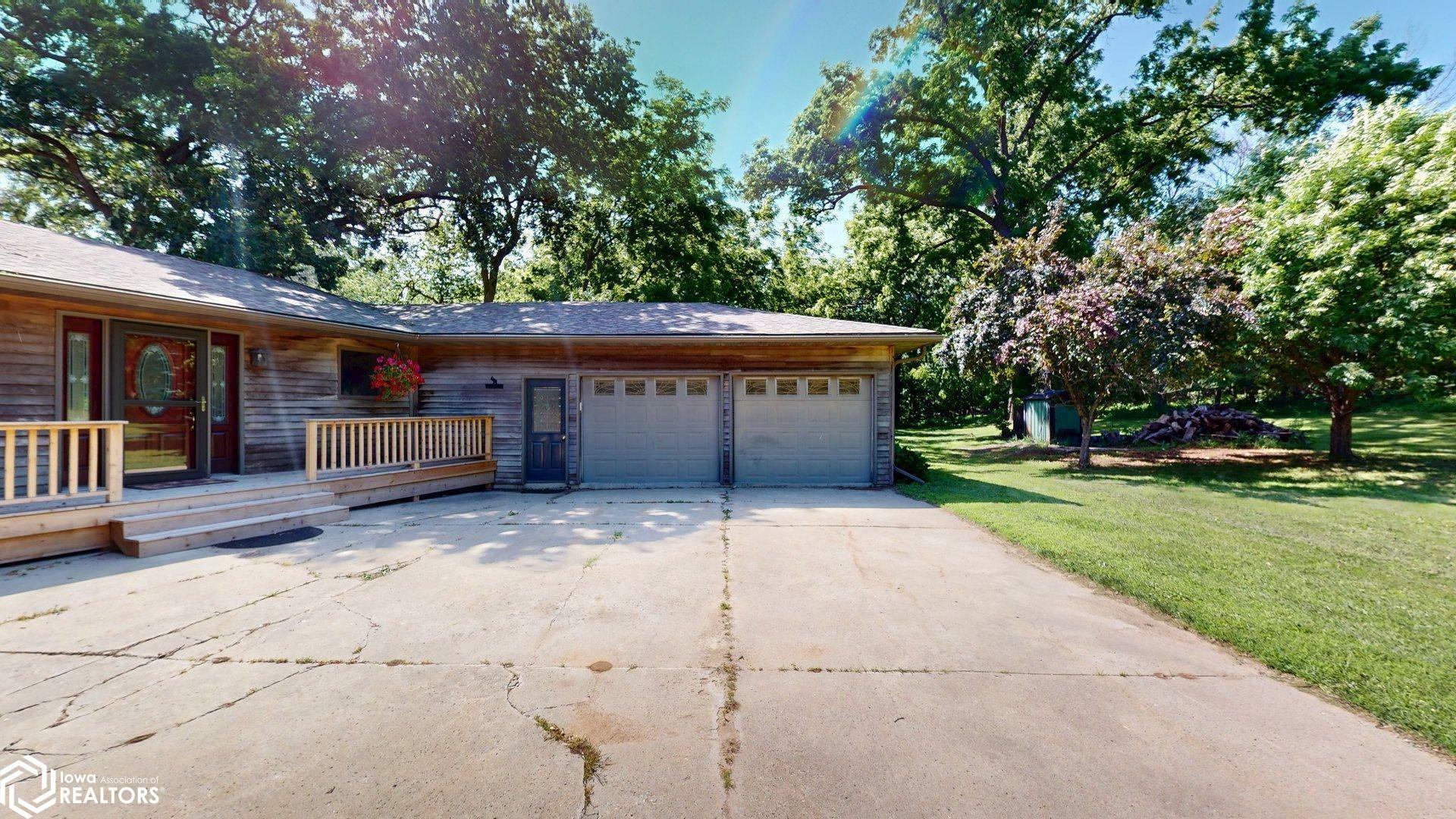 Property Photo: 1074 190th Street IA 50468