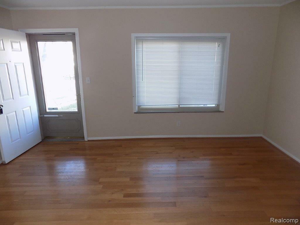 18740 Meier Street  Roseville MI 48066 3059 photo