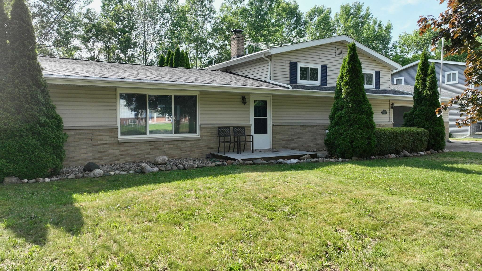 Property Photo: 11427 Colonial Woods Drive MI 48420