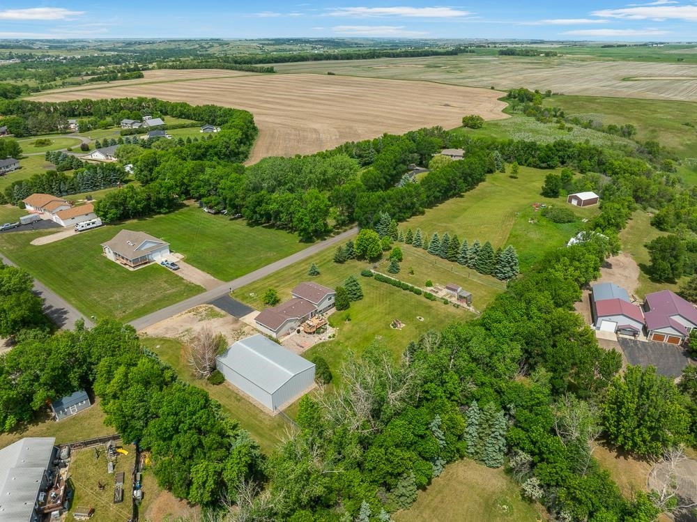 Property Photo: 2710 66th St NW ND 58703