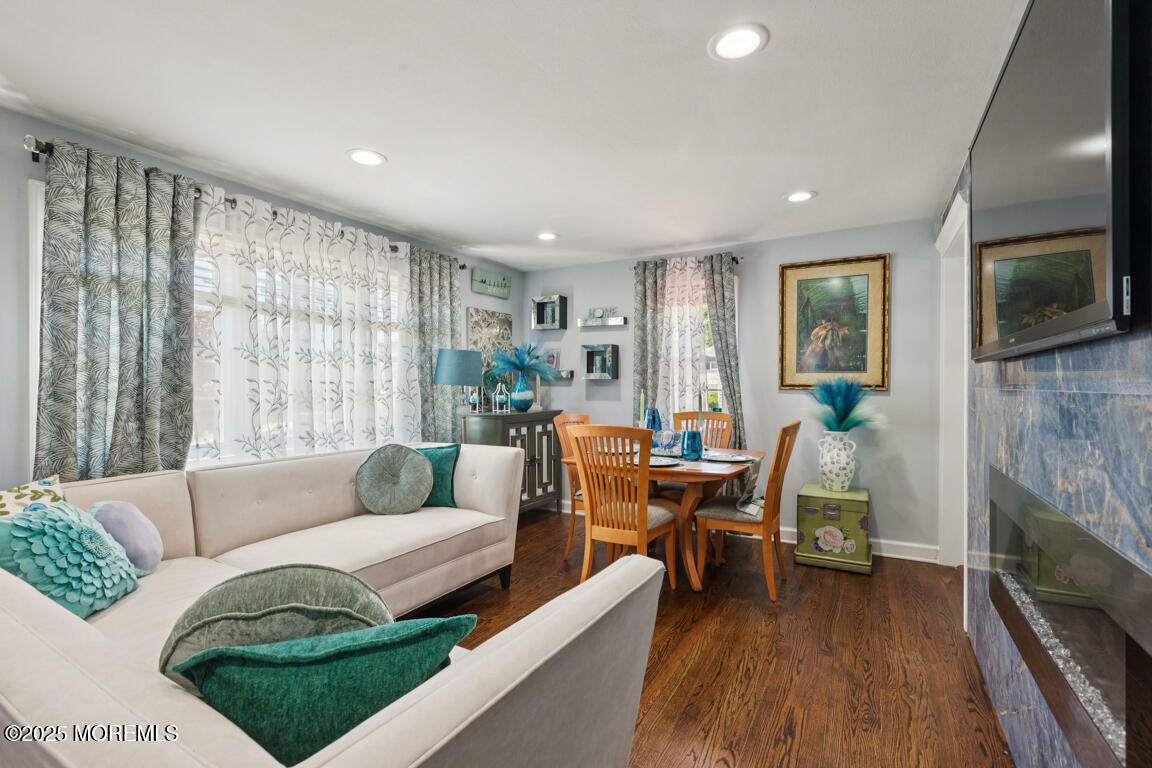 Property Photo:  488 Fenwood Avenue  NJ 08619 