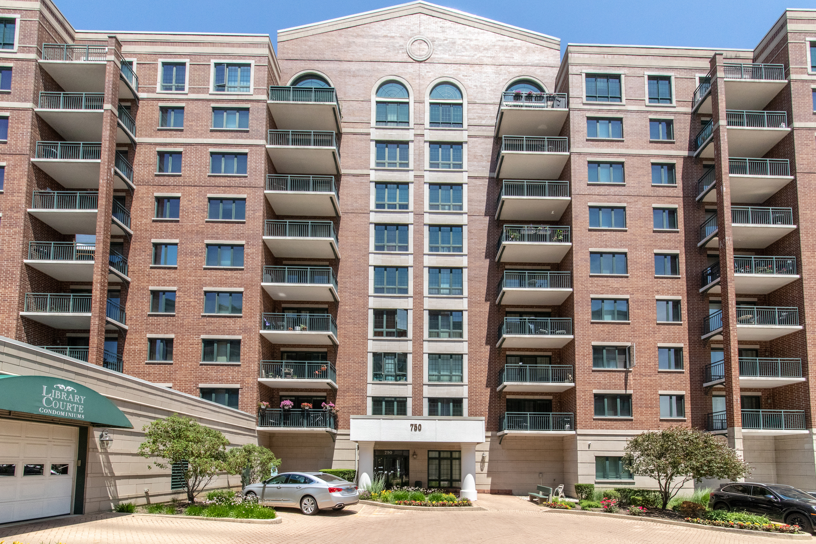 750 Pearson Street 904  Des Plaines IL 60016 photo