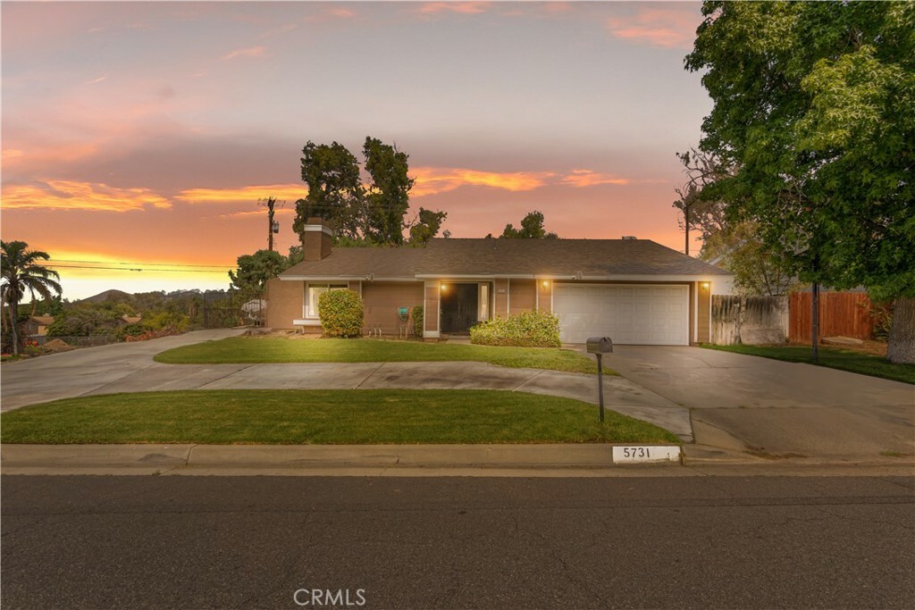Property Photo: 5731 Camino Real CA 92509