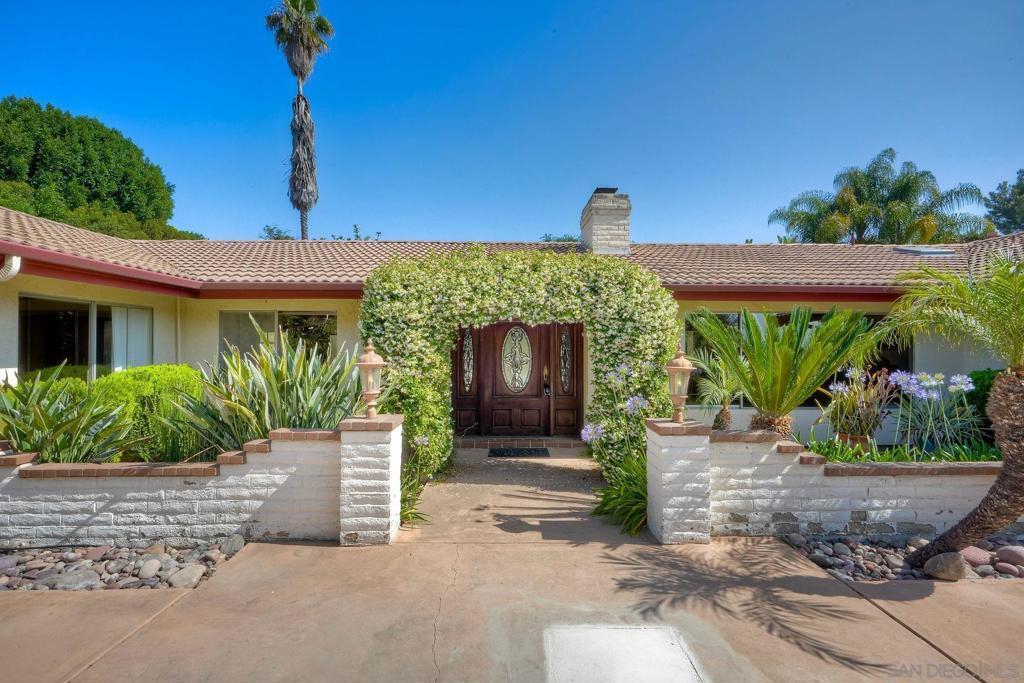 Property Photo: 11534 Rolling Hills Dr CA 92020
