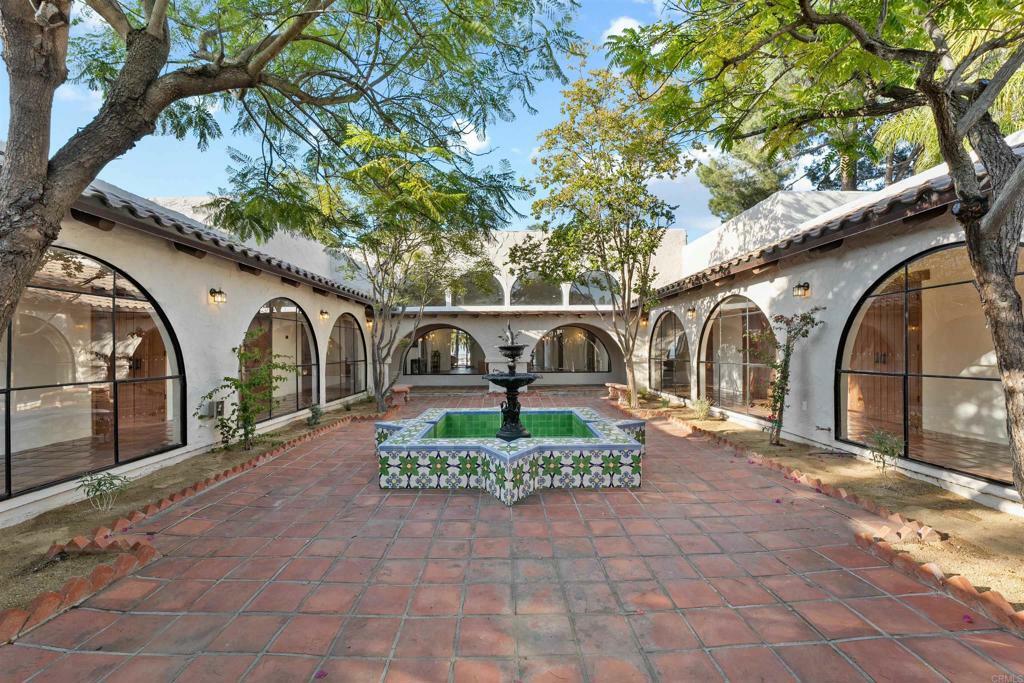 28690 Mountain Lilac Road  Escondido CA 92026 photo