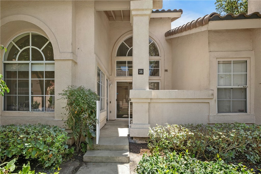 Property Photo: 36 Nightingale Dr. Drive CA 92656