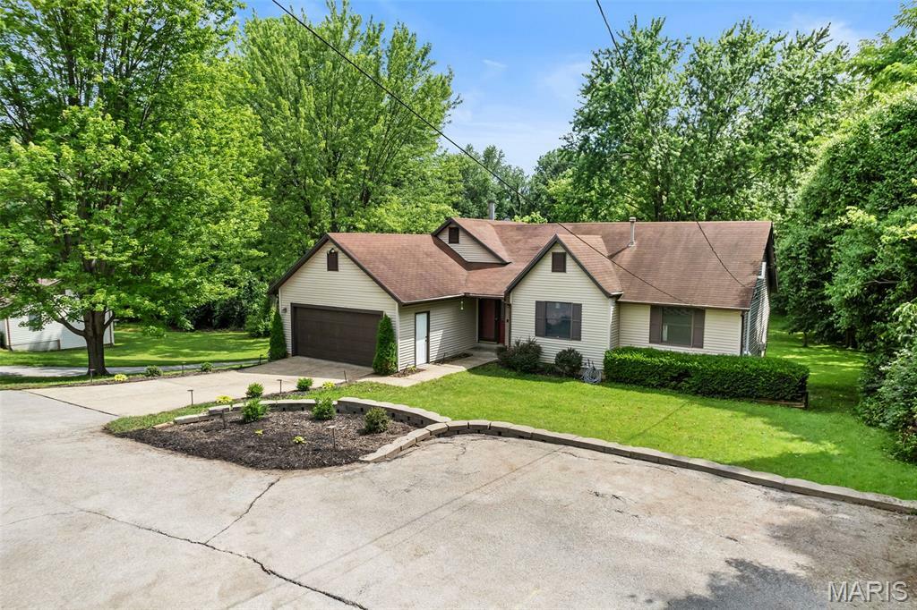 Property Photo: 1098 Utz Lane MO 63042