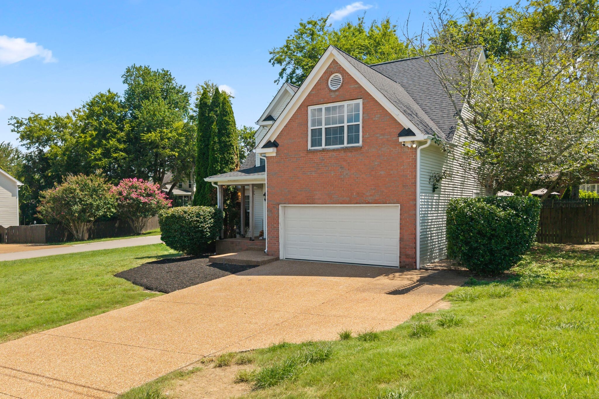 Property Photo:  2821 Lafayette Dr  TN 37179 