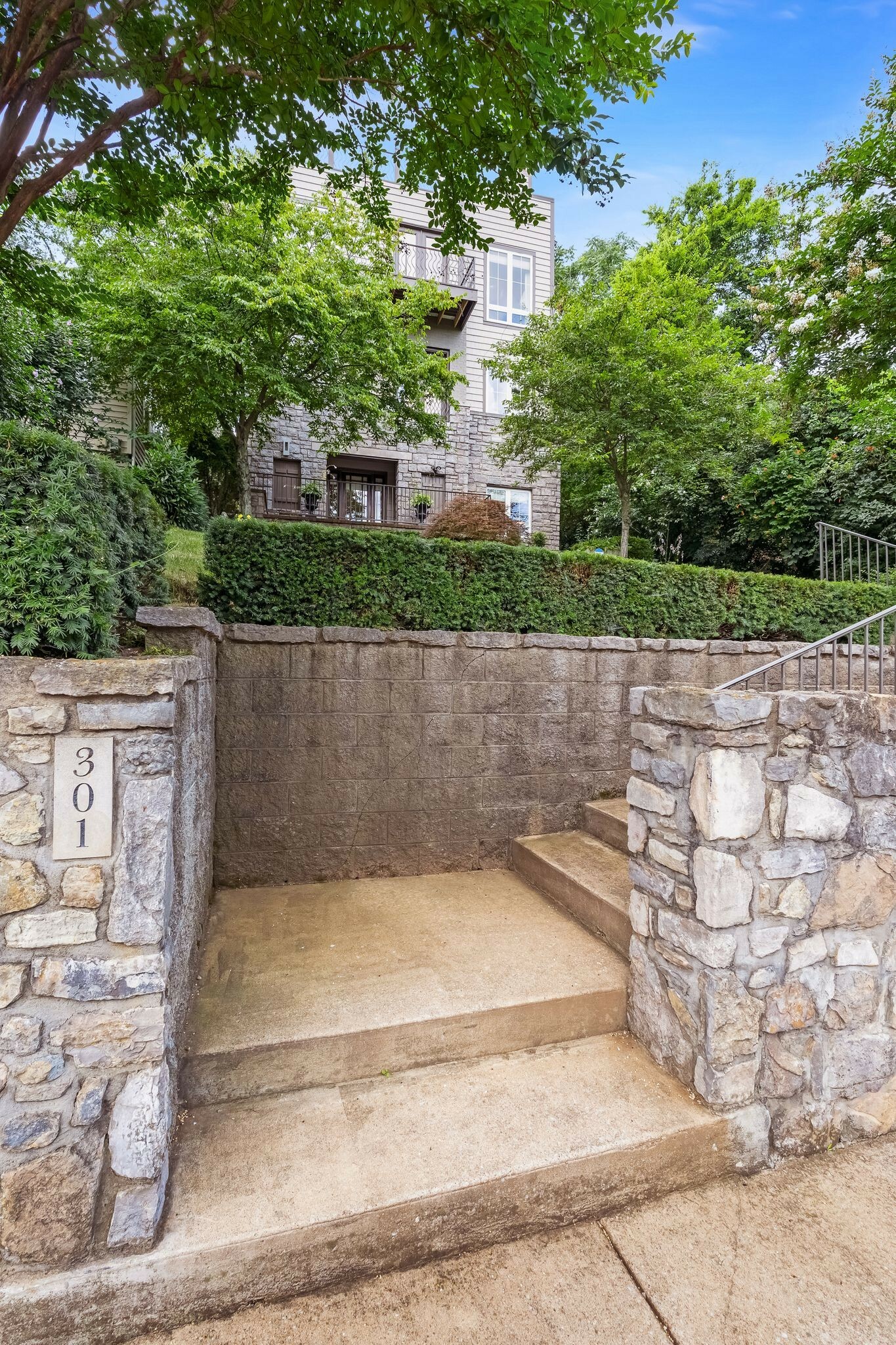 Property Photo: 301 32nd Ave S TN 37212