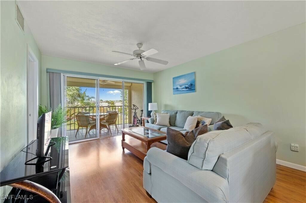 Property Photo: 1018 Manatee Road E302 FL 34114
