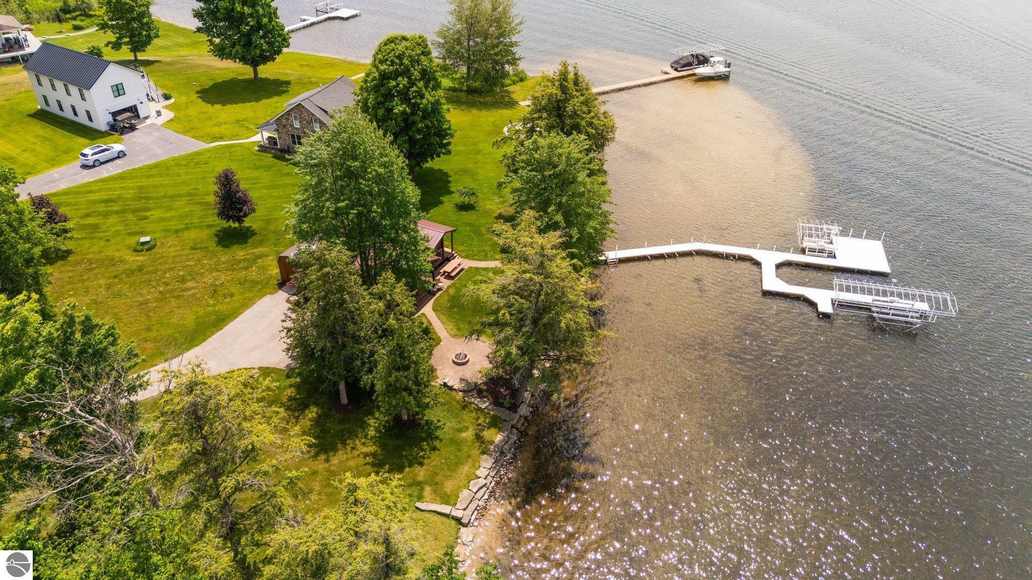 Property Photo: 7260 Cottage Road MI 49615