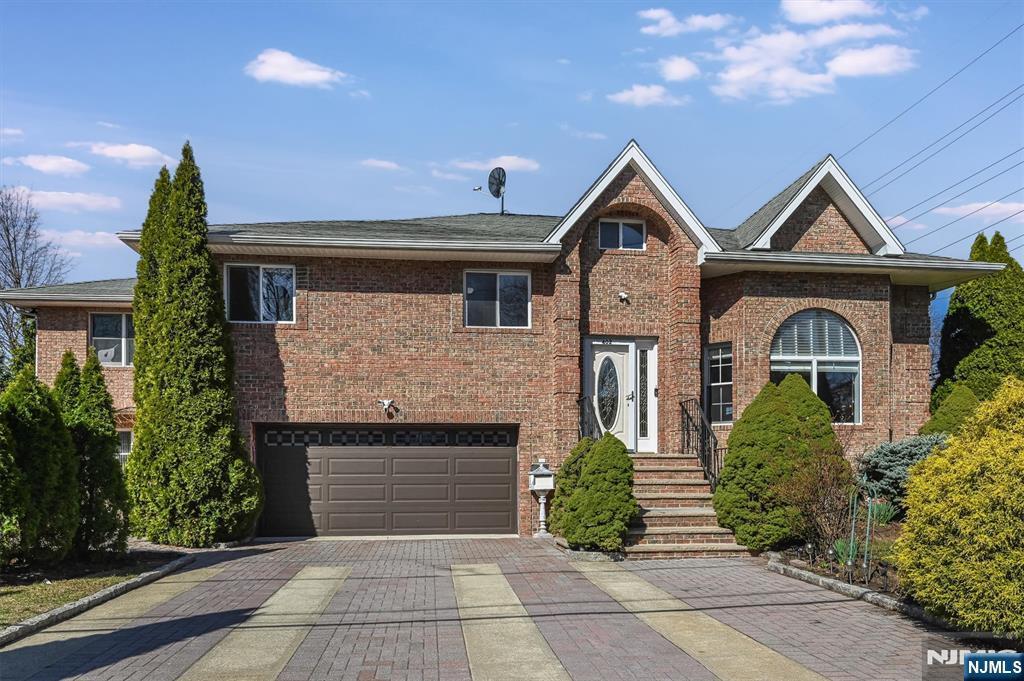 Property Photo:  402 Monroe Avenue  NJ 07646 