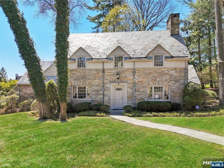 Property Photo: 218 Madison Place NJ 07450