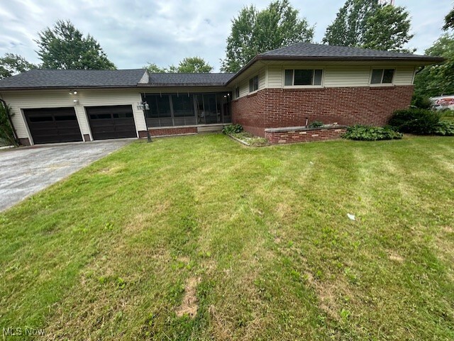 Property Photo: 17657 Beck Street OH 44429
