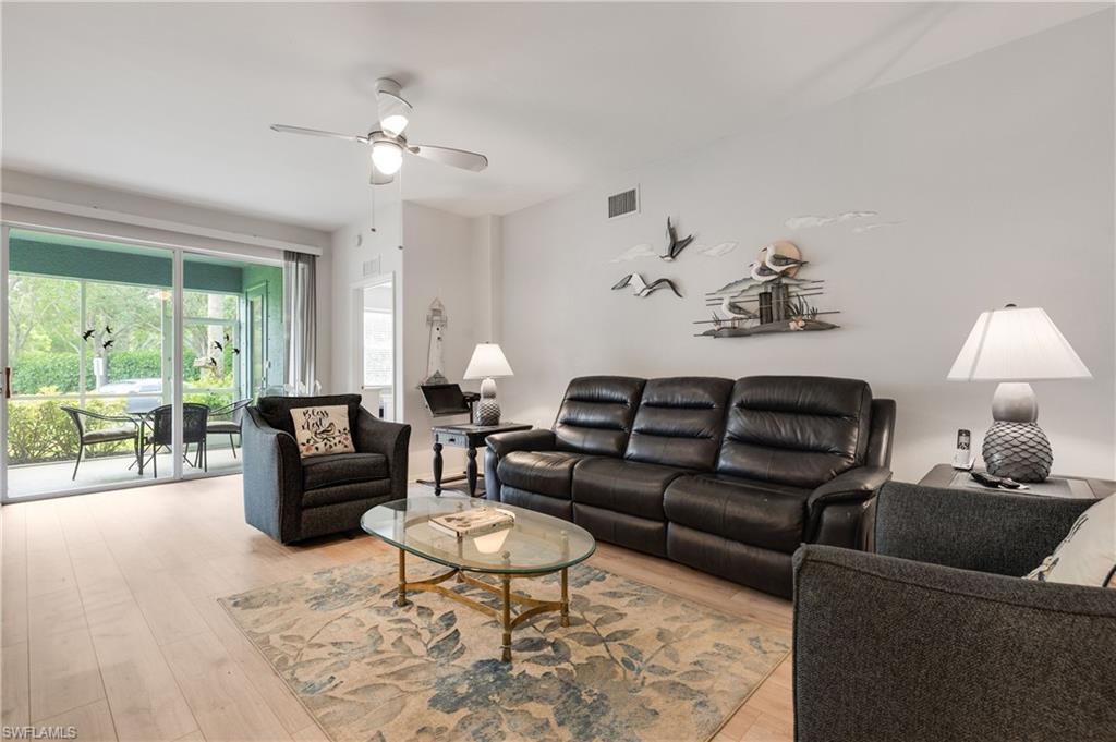 Property Photo: 1118 Sweetwater Ln 1303 FL 34110