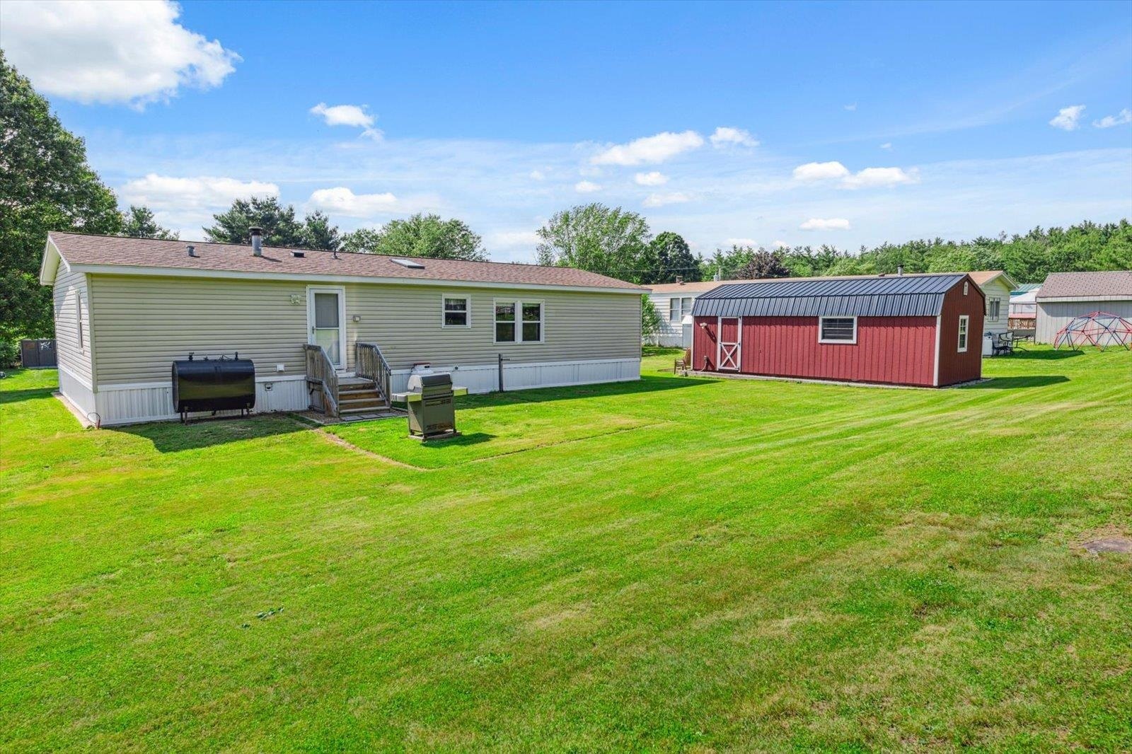 Property Photo: 107 Crestwood Lane NH 03048