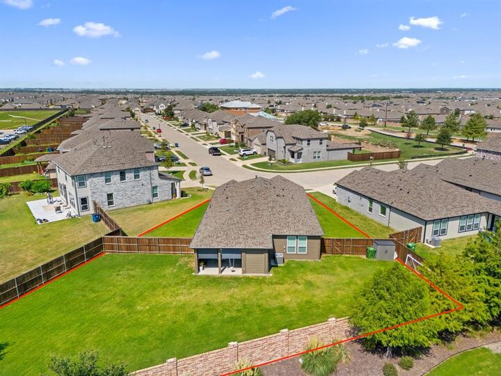 Property Photo: 3000 Aslynn Circle TX 76227