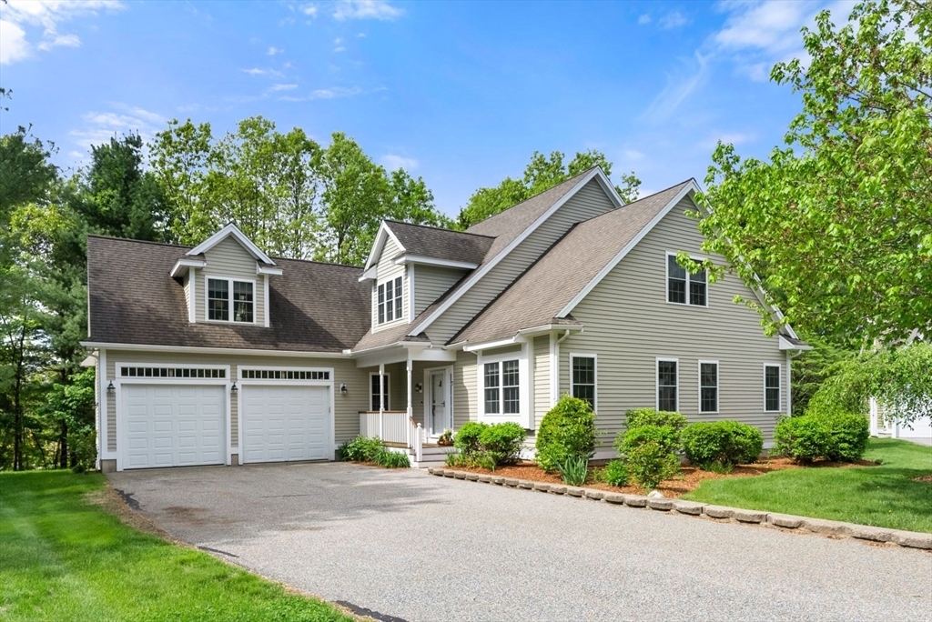 7 Lane Farm Dr  Bedford MA 01730 photo