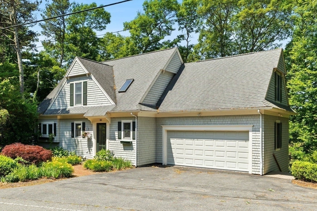 152 Algonquin  Mashpee MA 02649 photo