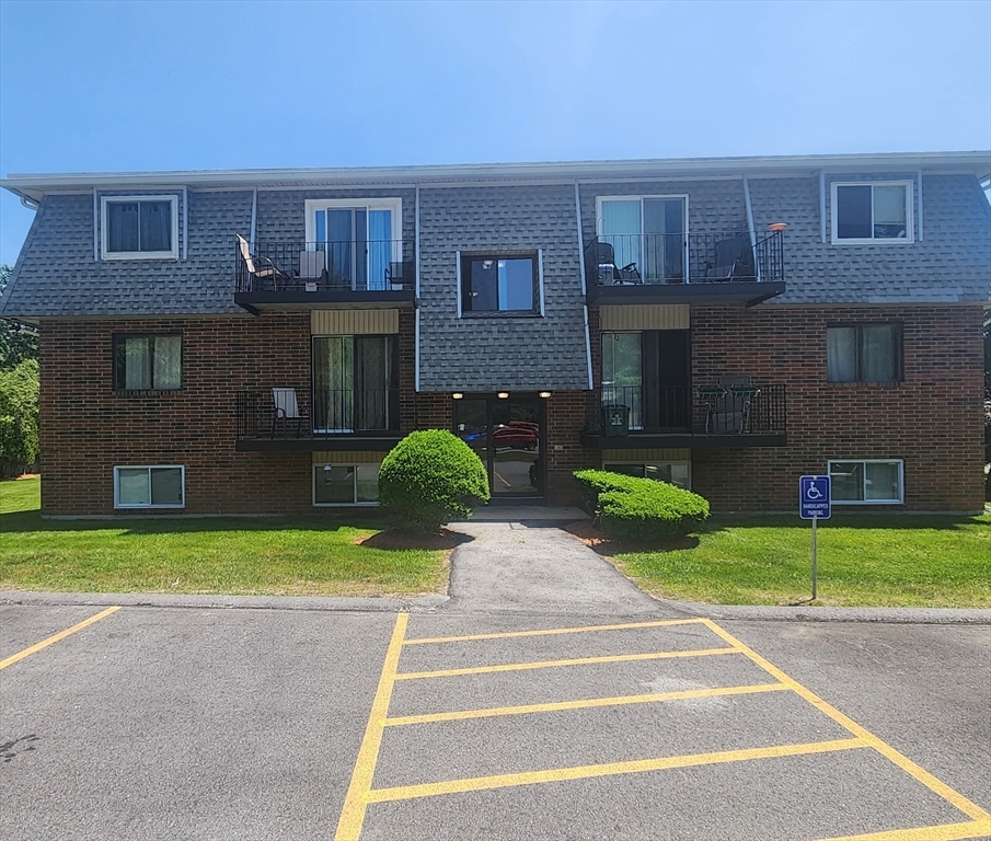Property Photo: 176 Maple Avenue 2-1 MA 01543