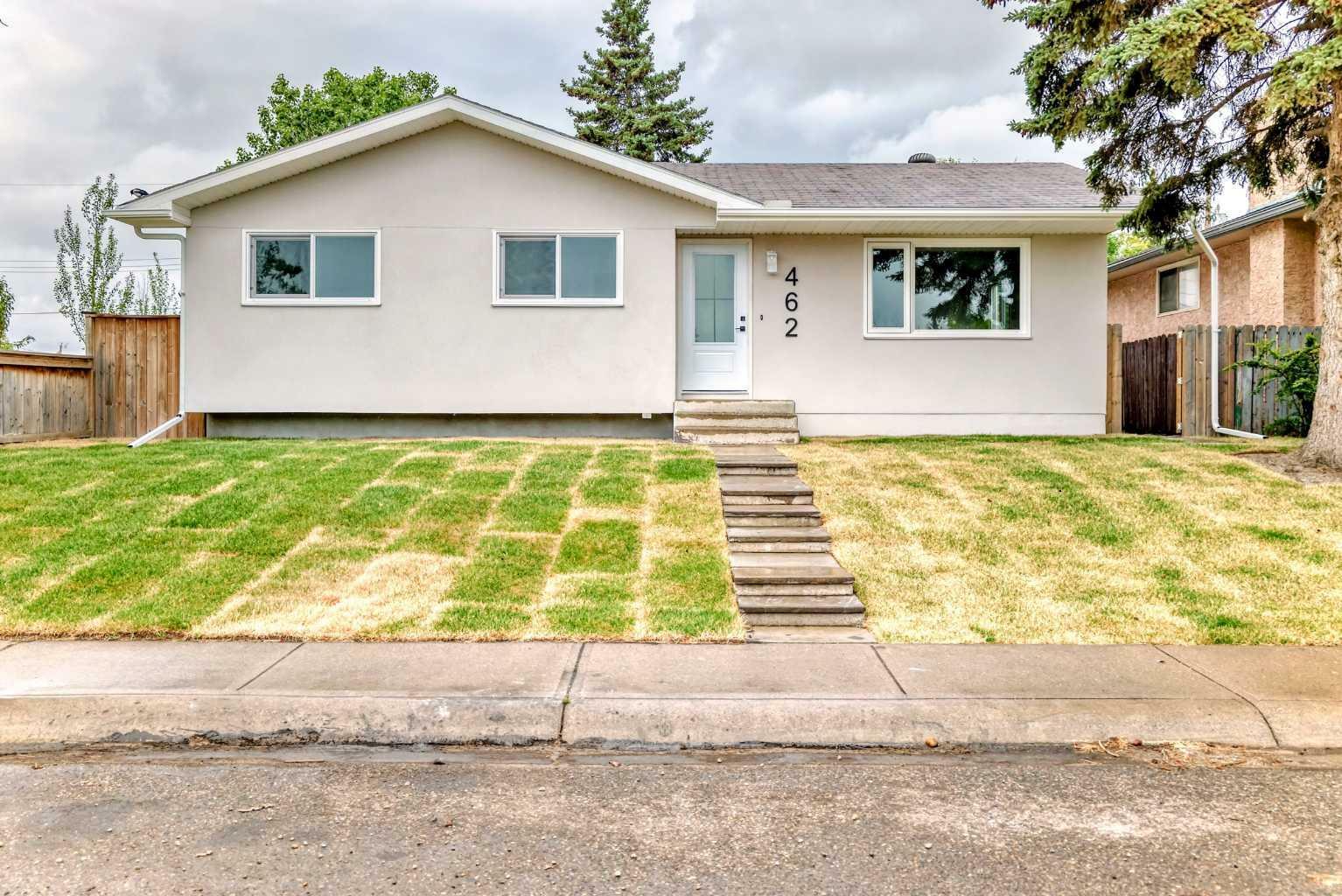 462 Penbrooke Crescent SE  Calgary AB T2A 3T8 photo