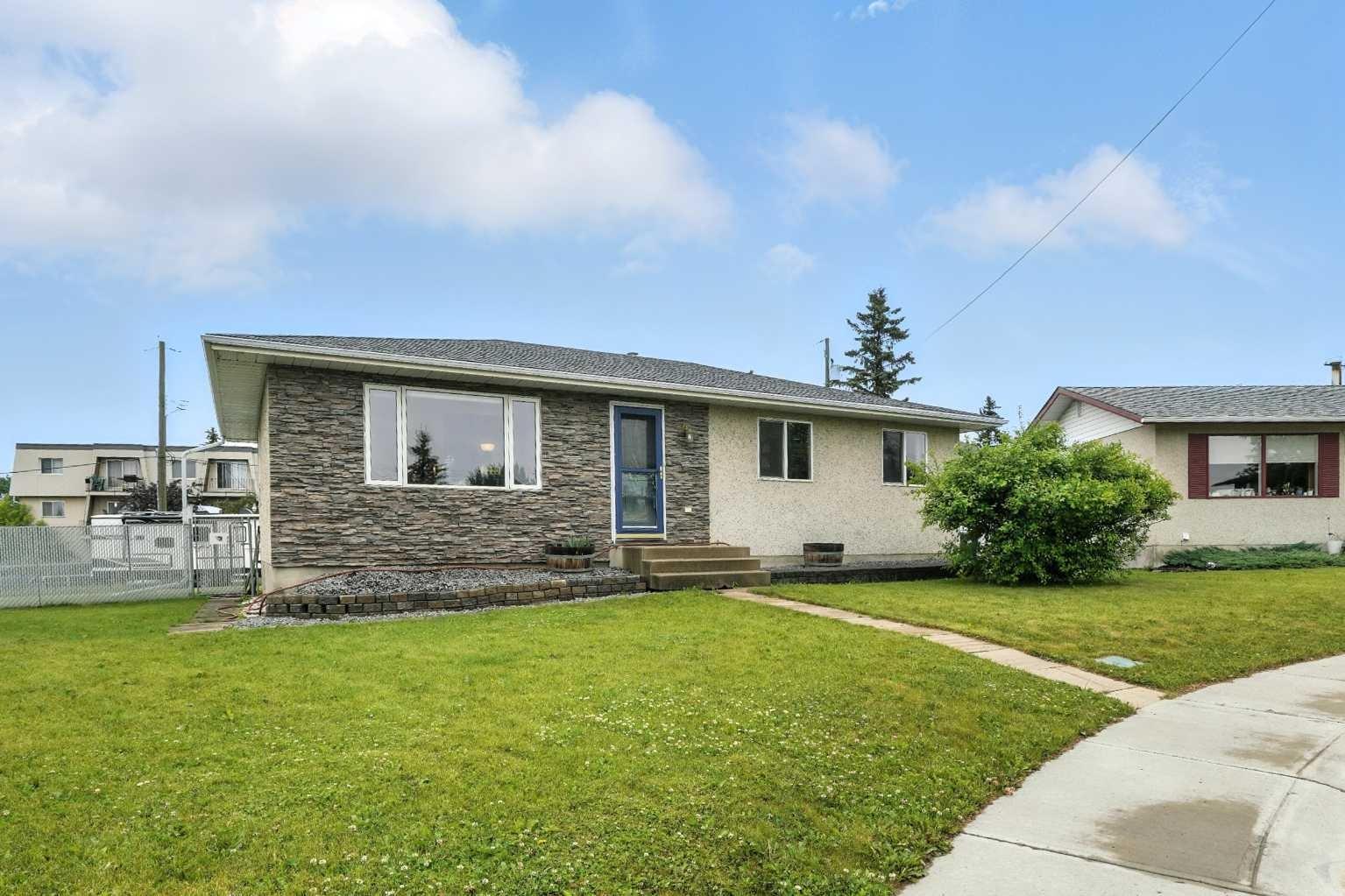Property Photo: 5220 52 Street AB T4T 1G8