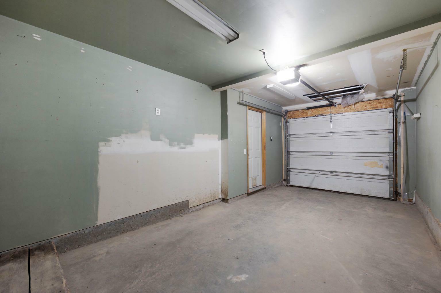Property Photo: 123 Arabian Drive 103 AB T9H 5N9
