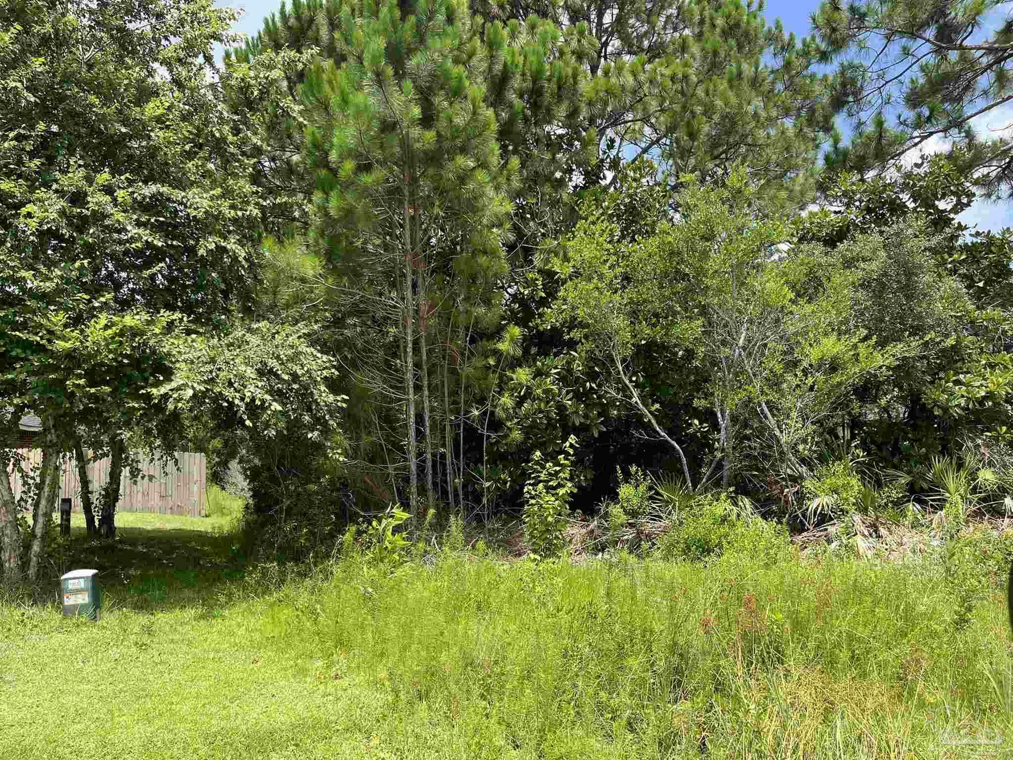 Property Photo: 1349 Dubose Rd FL 32563