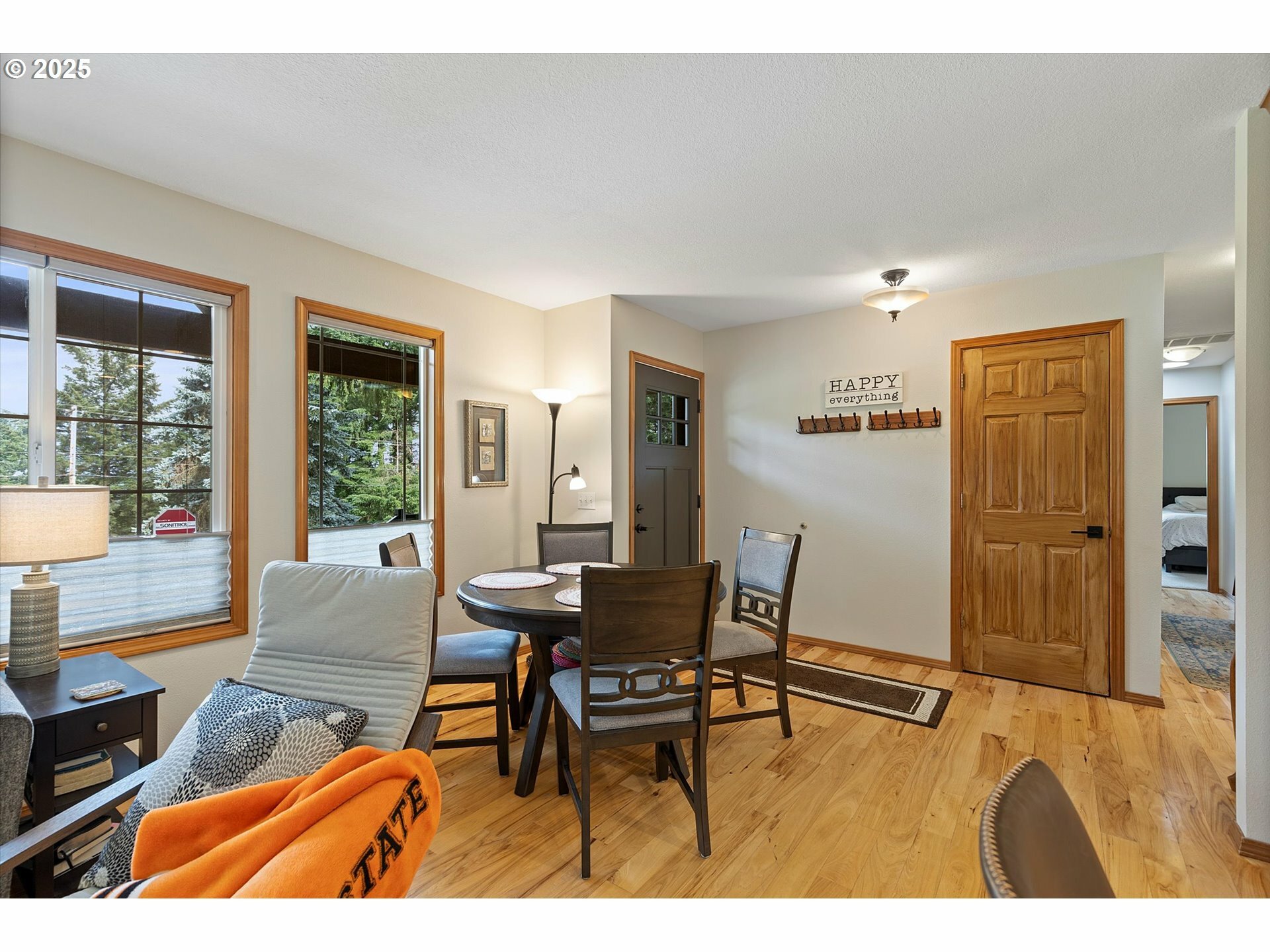 Property Photo: 16355 NE Leander Dr OR 97140