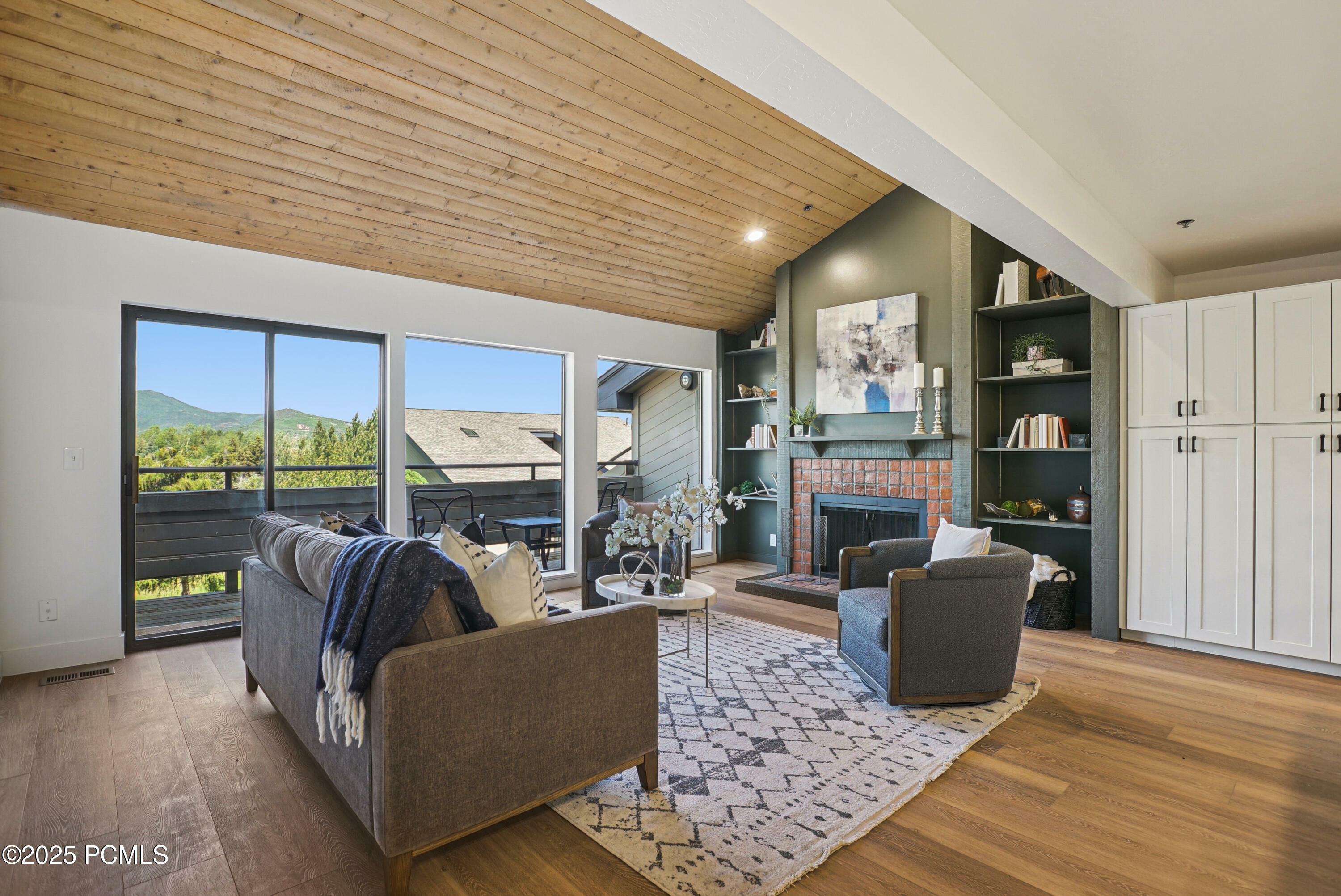 Property Photo: 2174 Fenchurch Drive UT 84060