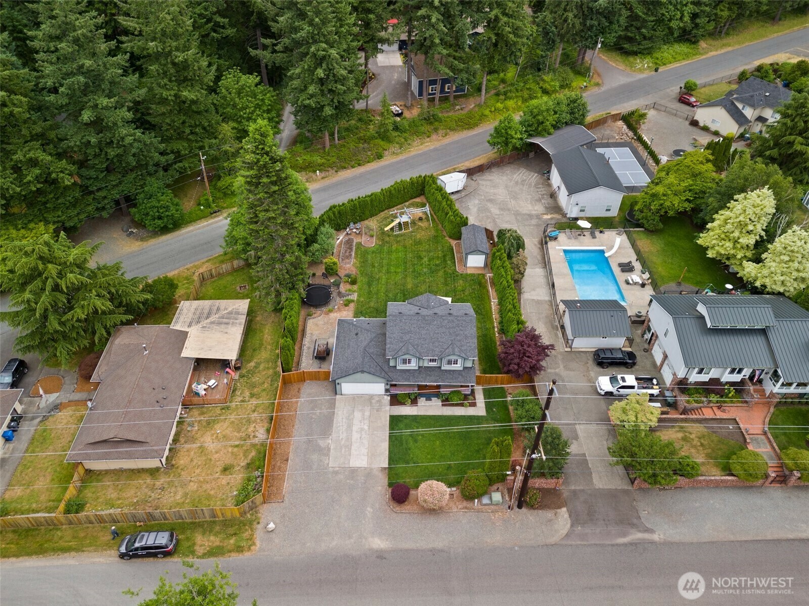 Property Photo: 4411 166th Avenue E WA 98391