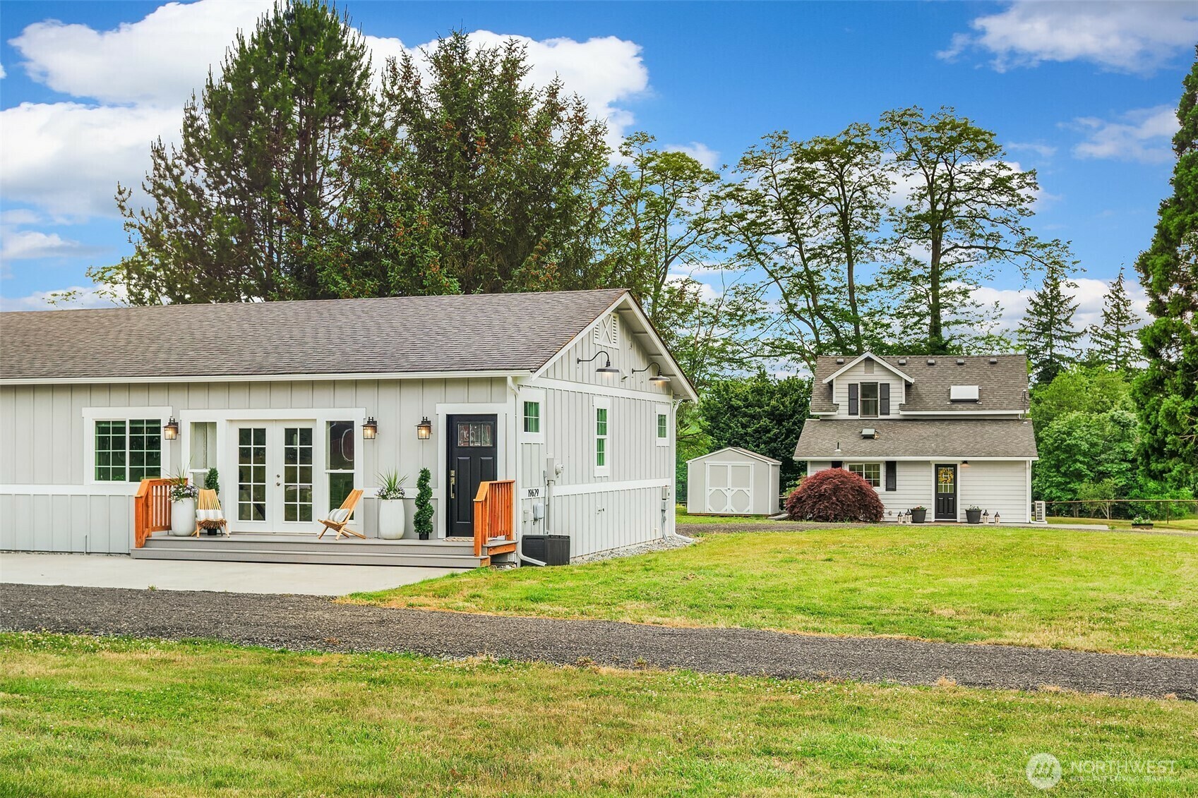 Property Photo: 19623 NE 116th Street WA 98053