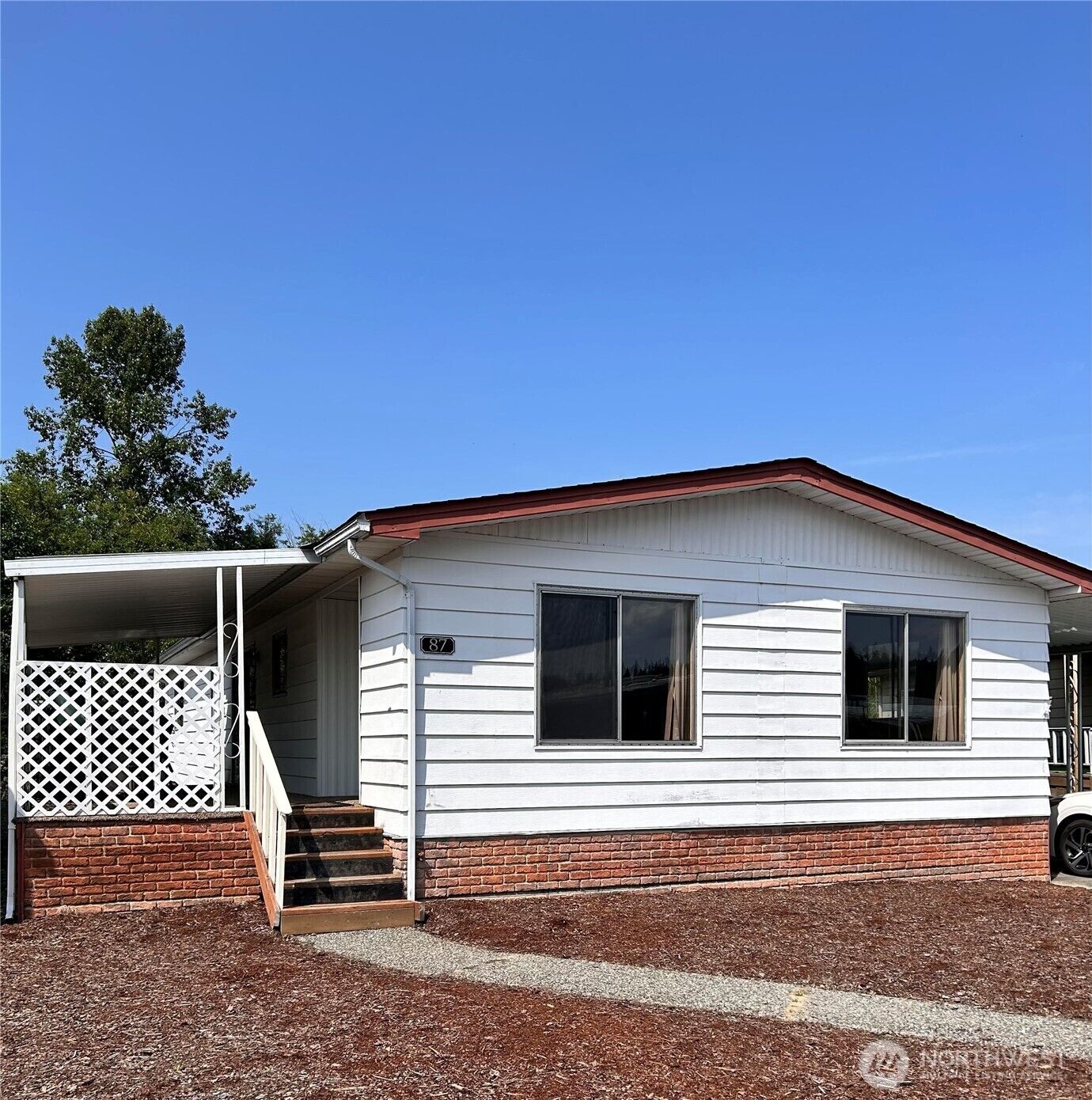 Property Photo:  2725 E  Fir Street  WA 98273 