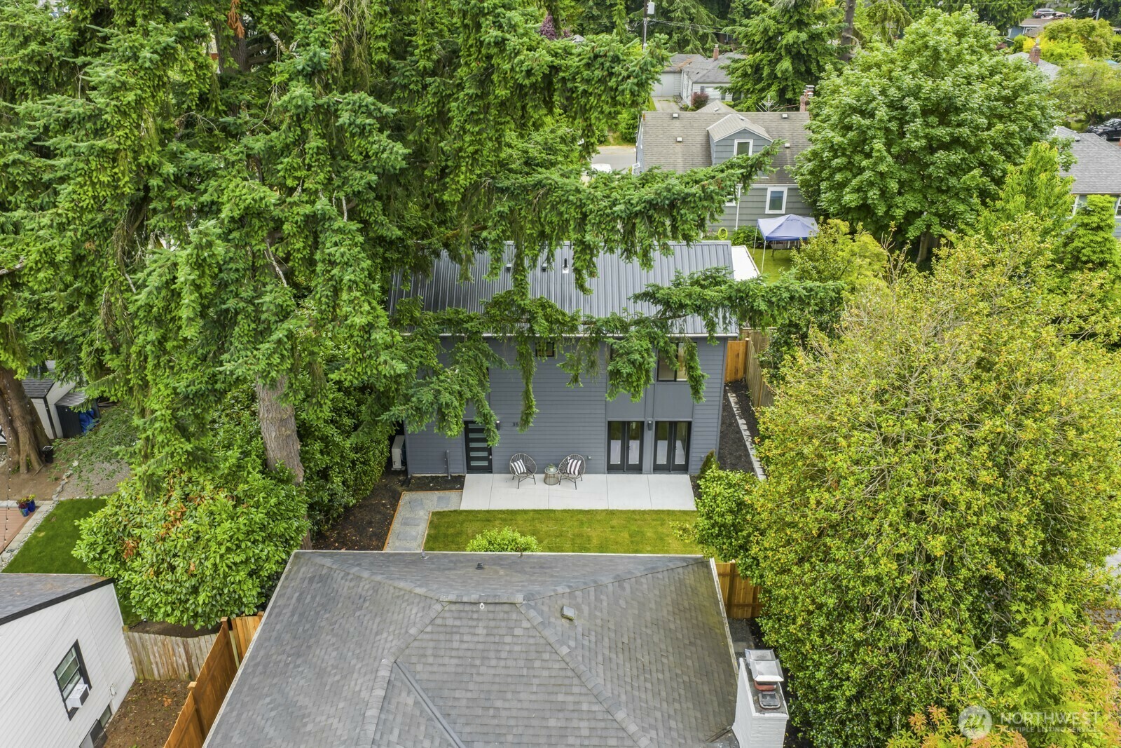 Property Photo: 3539 NE 88th Street B WA 98115