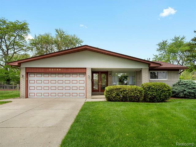 Property Photo: 35689 Tina Drive MI 48310