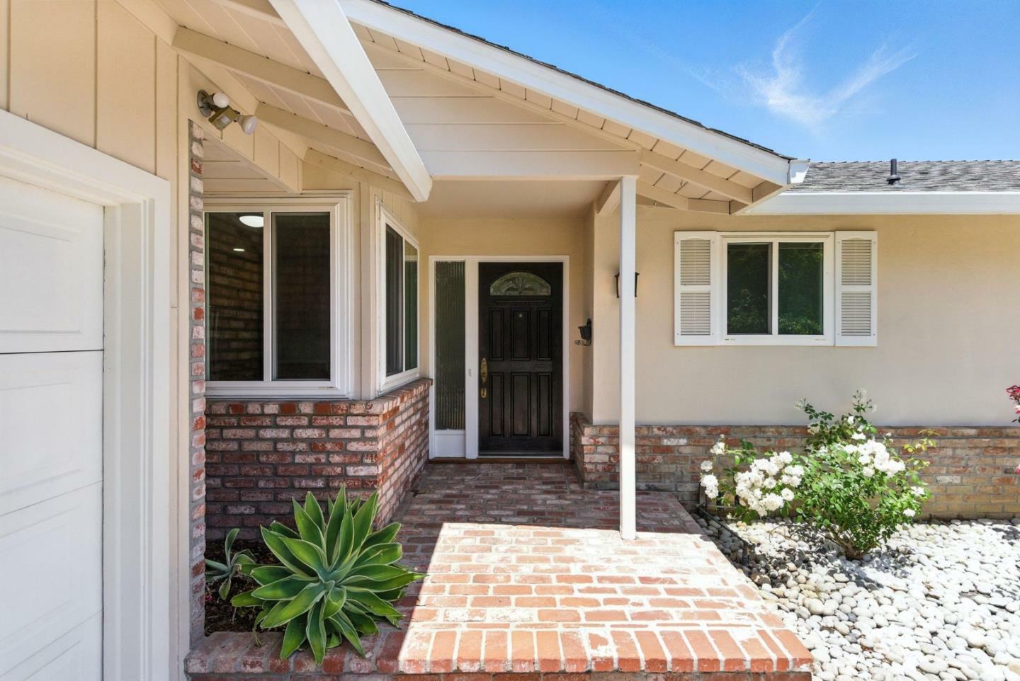 Property Photo: 1115 Macon Avenue CA 95117