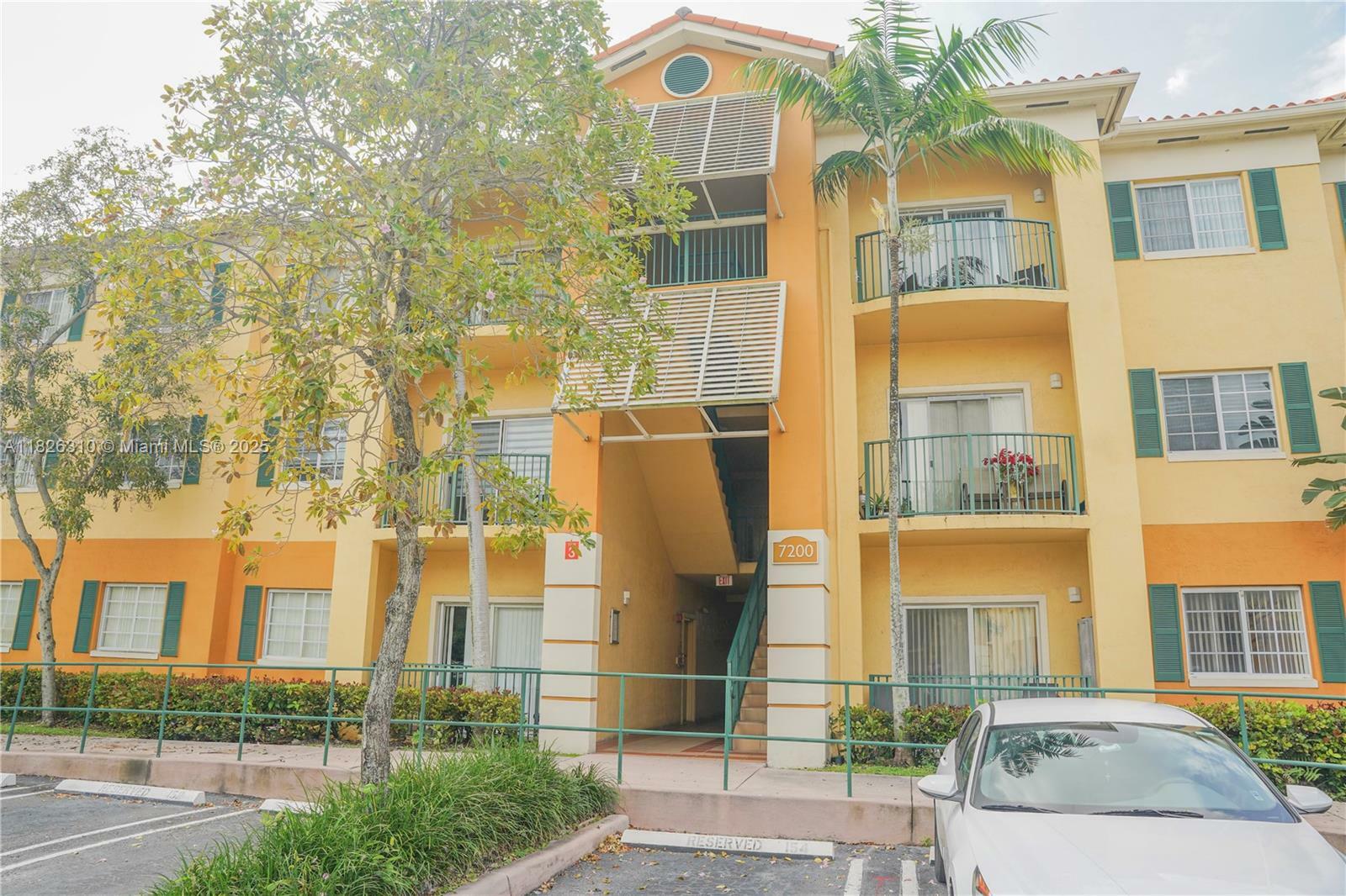 Property Photo: 7200 NW 114 Ave 305 FL 33178
