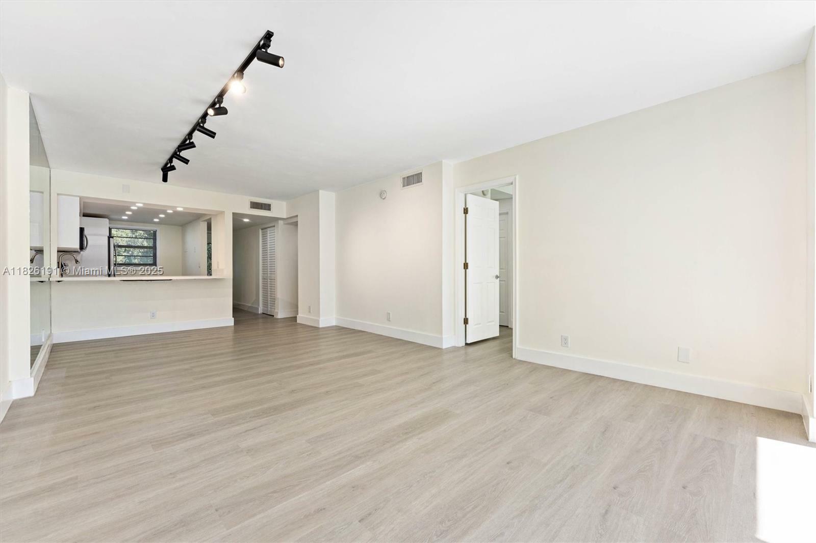 Property Photo: 367 S Federal Hwy A315 FL 33441