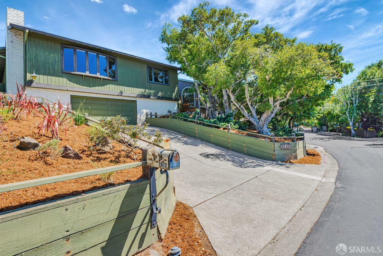 Property Photo: 2612 Lincoln Avenue CA 94002