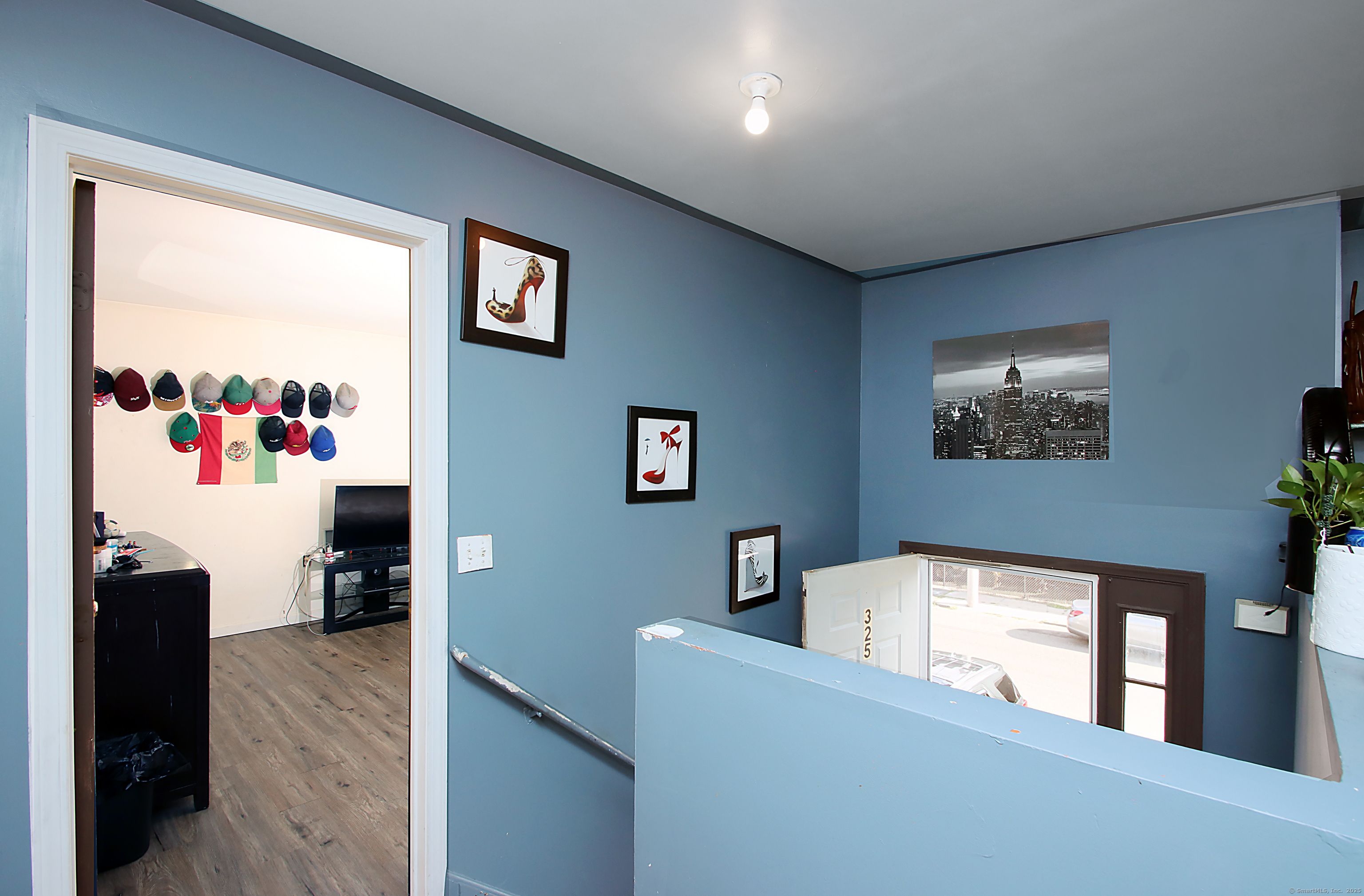 Property Photo:  325 Jefferson Street  CT 06607 